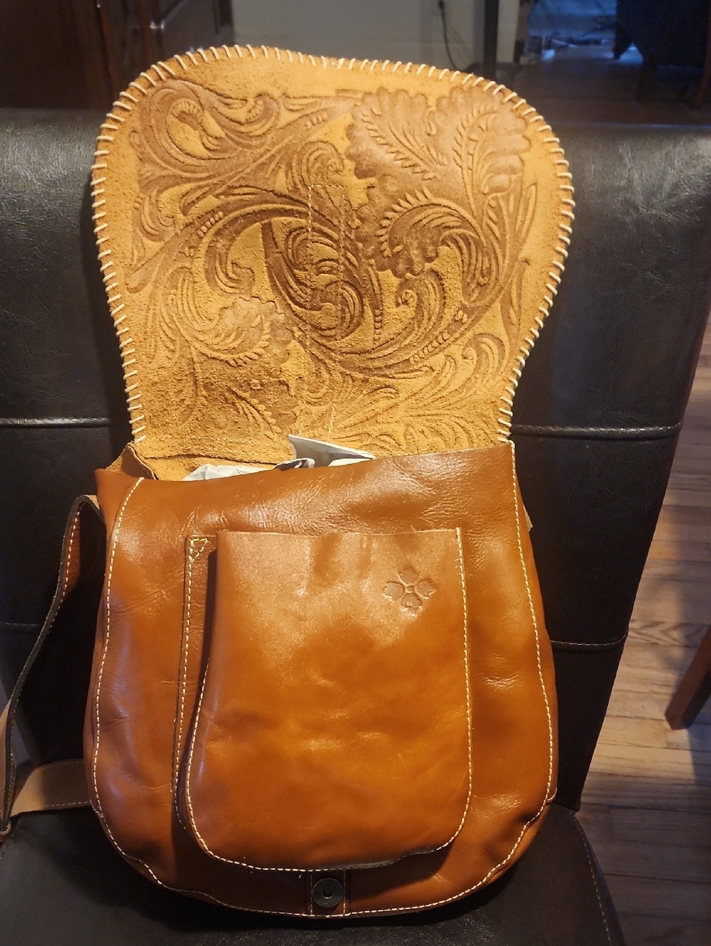 Tooled Leather Tan Crossbody Bag with Whipstitch Trim - Picture 2 of 8